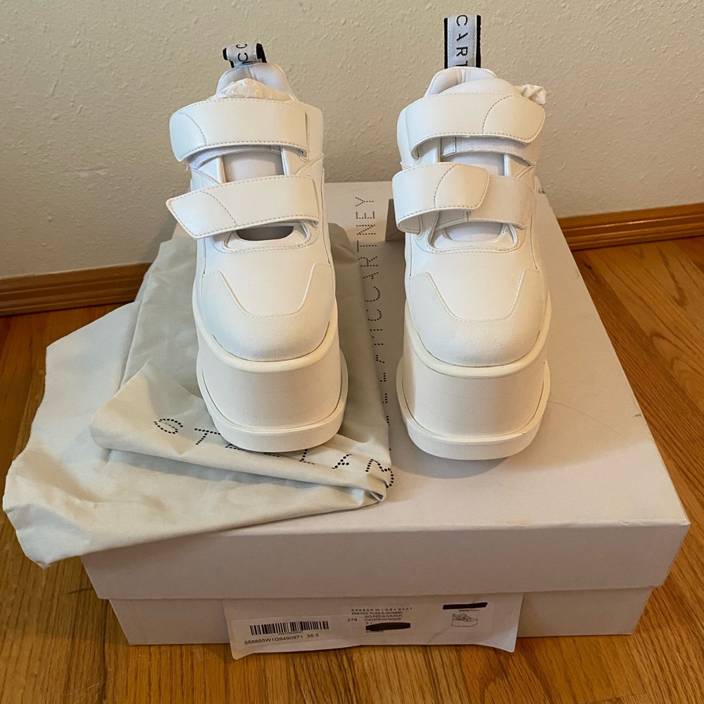 NIB authentic Stella Macartney 👟